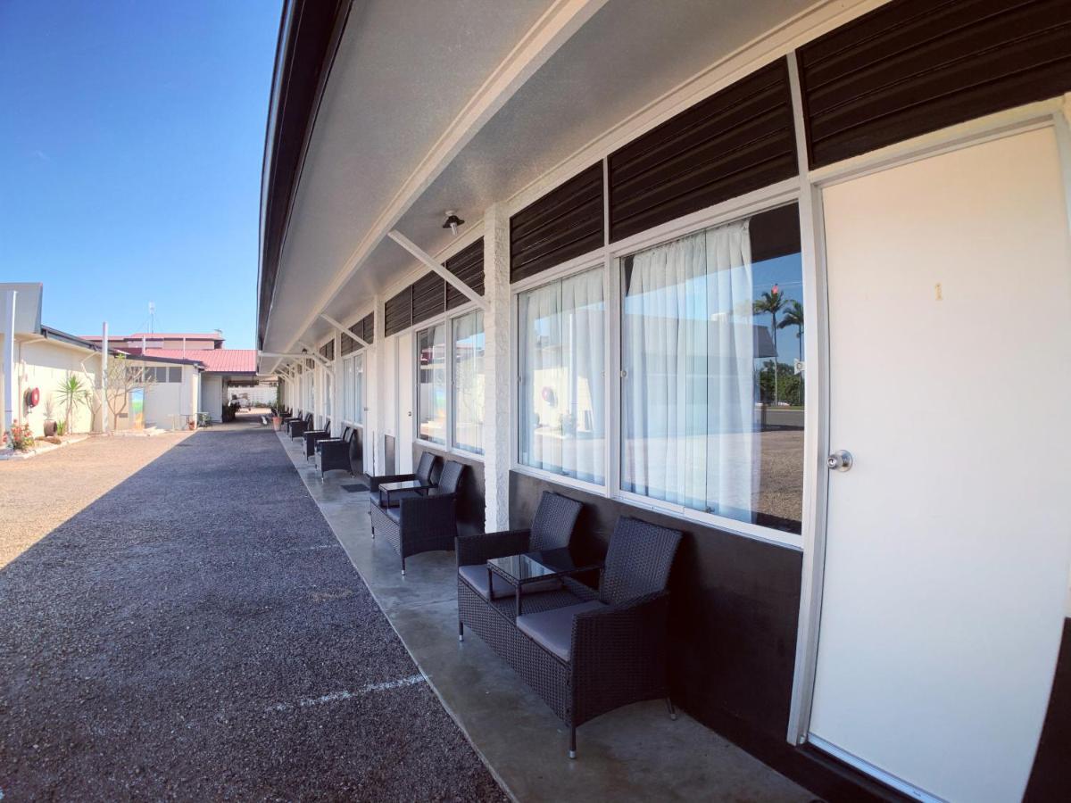 Tropical City Motor Inn Эр Экстерьер фото