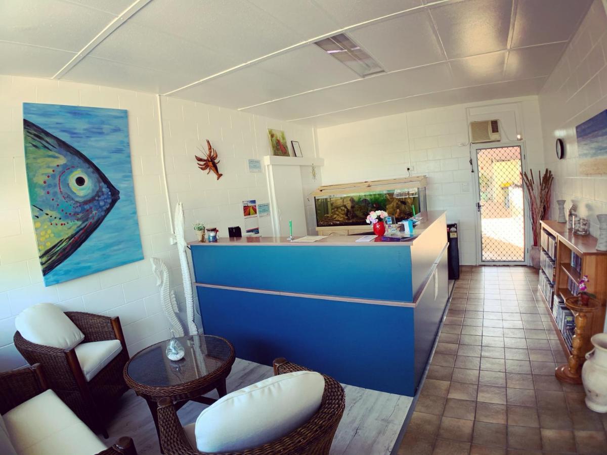 Tropical City Motor Inn Эр Экстерьер фото