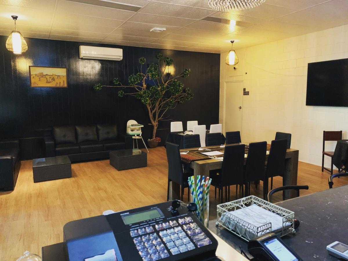 Tropical City Motor Inn Эр Экстерьер фото